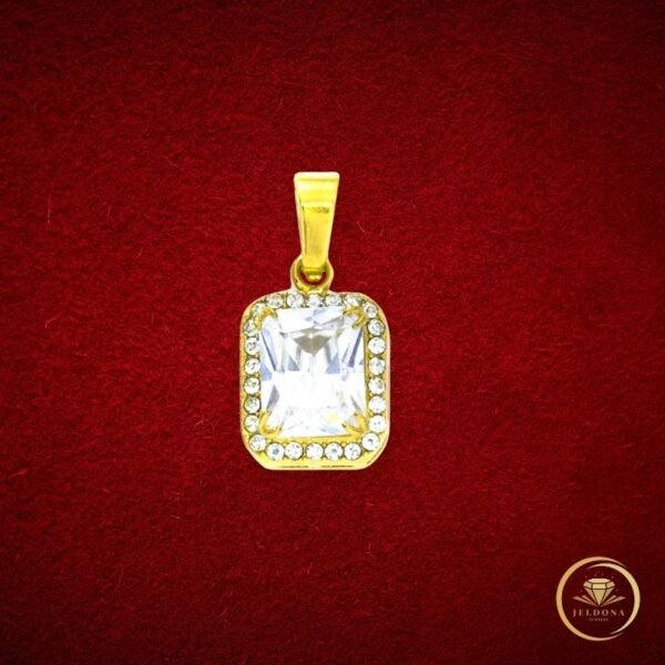 Diamond Muse in Red Cloth