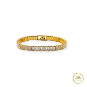 Eternal Ice Bracelet in white background