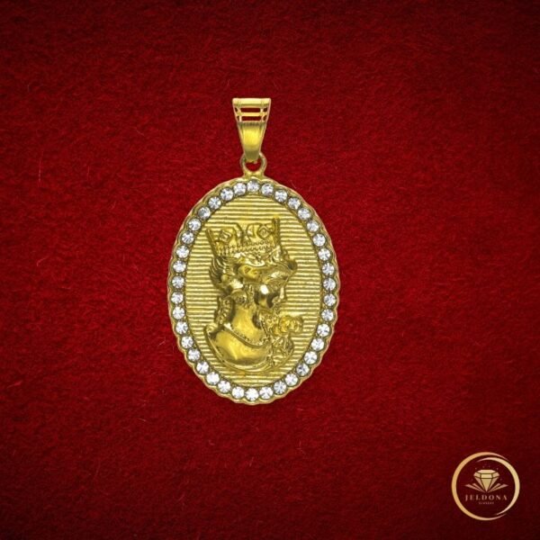 Queen’s Grace - Image 2