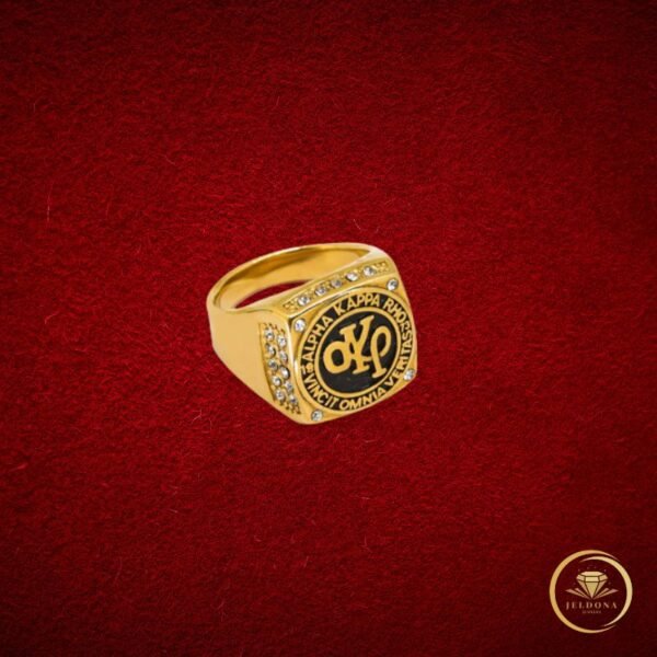 Veritas Crown Signet in Red Cloth